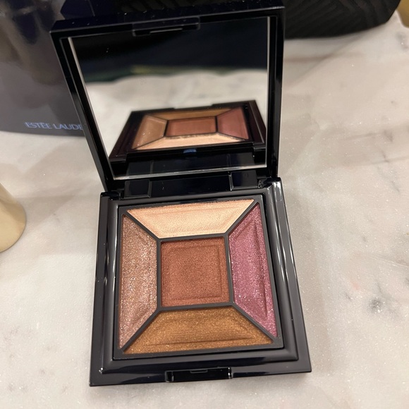 ESTEE LAUDER & BECCA BUNDLE - Picture 2 of 5